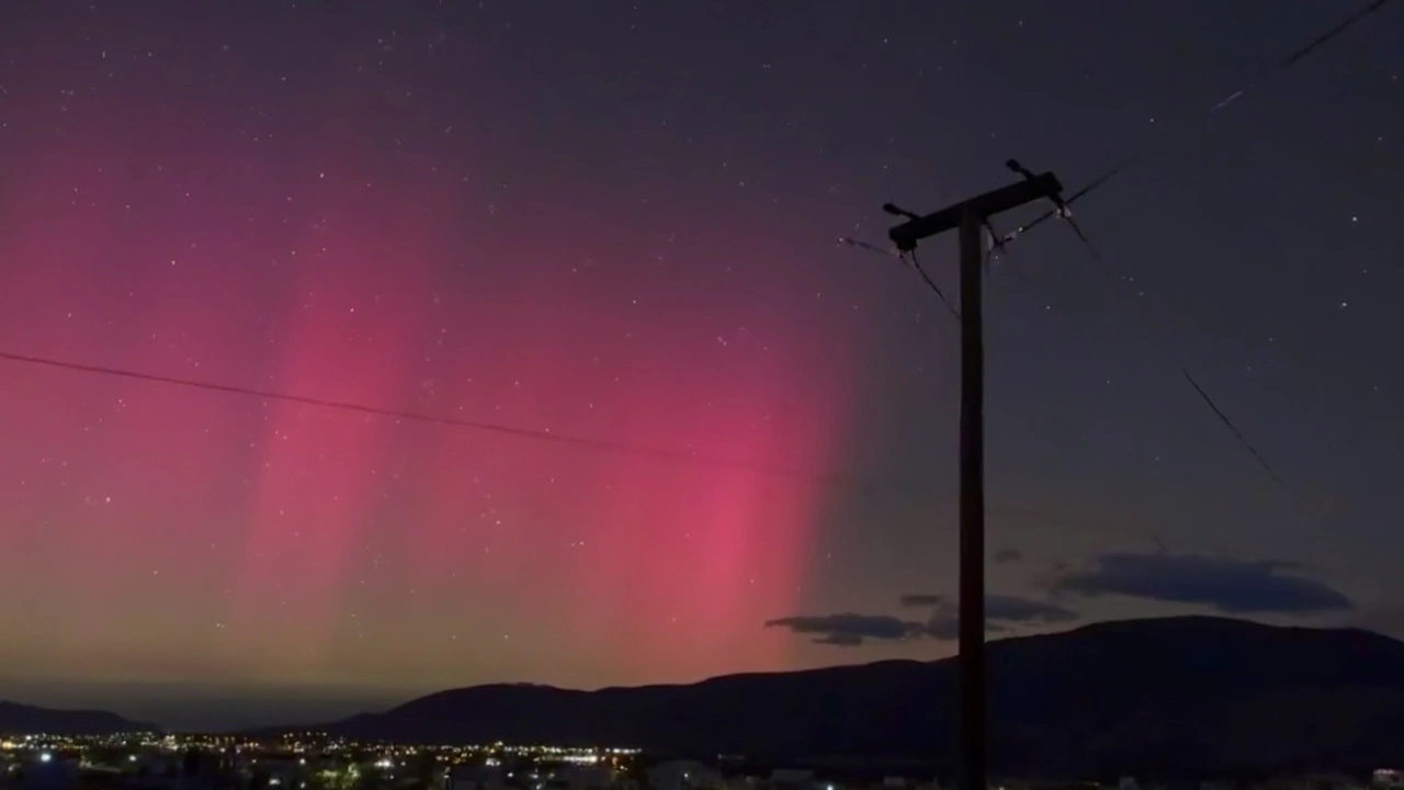 Northern Nevada Sees Stunning Aurora Borealis During Rare Geomagnetic Storm