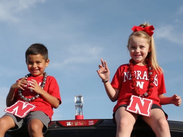 Taylor Swift and Travis Kelce step out post-engagement at Nebraska–Cincinnati game in Kansas City